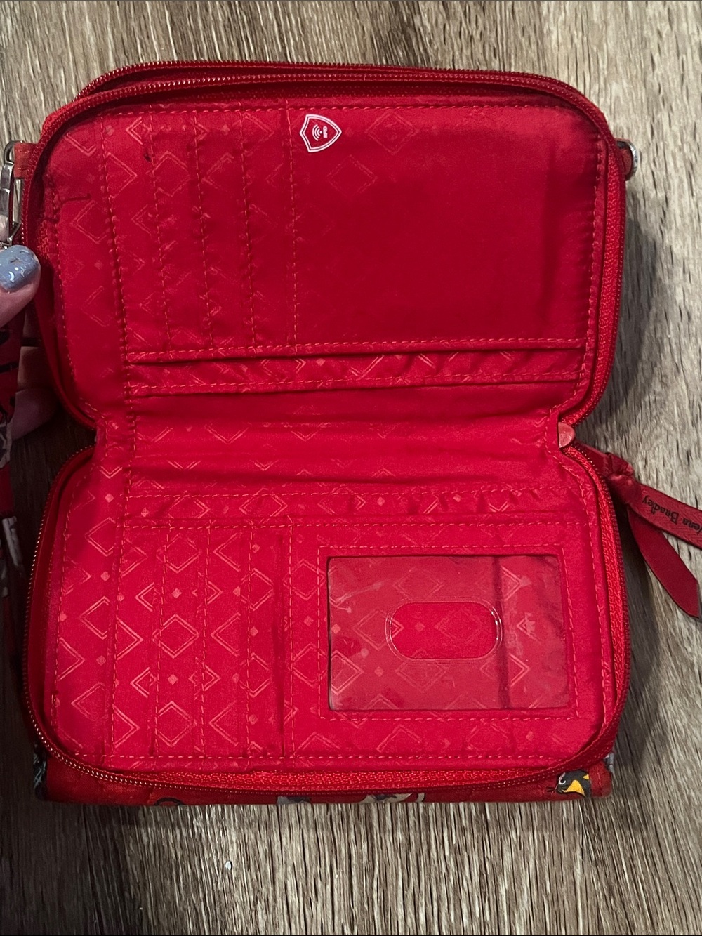 Vera Bradley Red Quilted “Holiday Cat”Pattern Wristlet Wallet - Picture 8 of 15